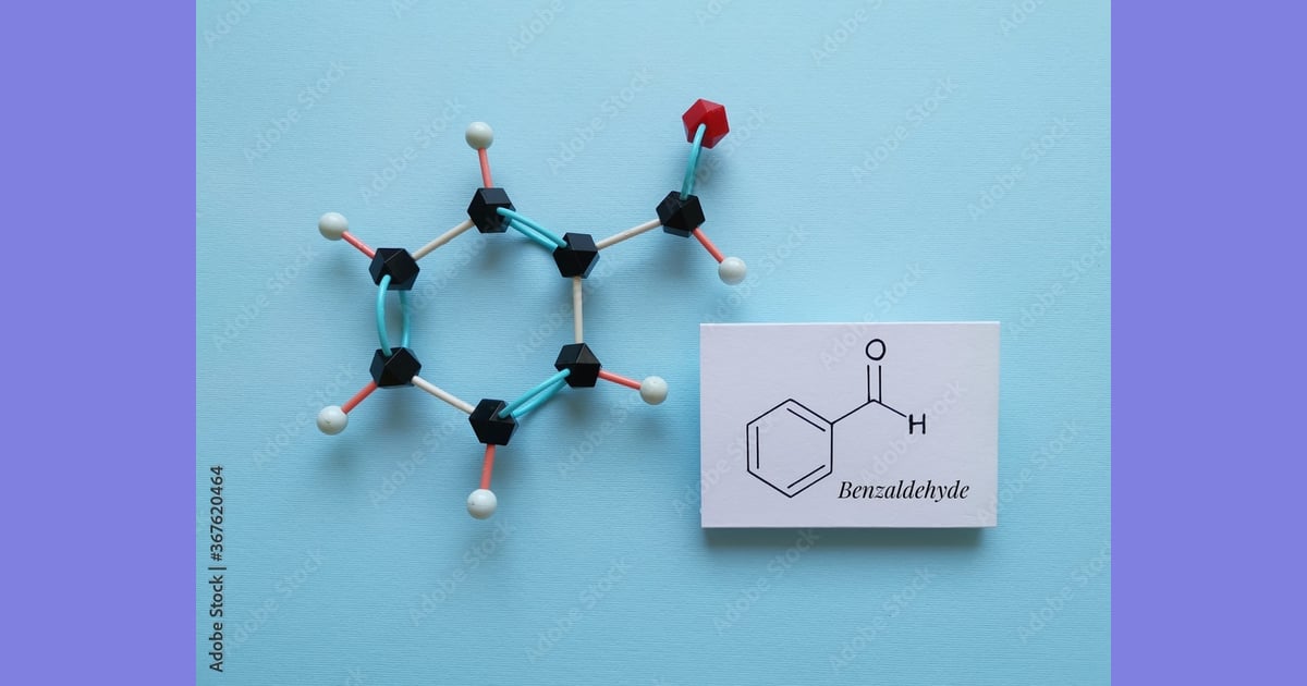 Benzaldehida - Molecular structure model